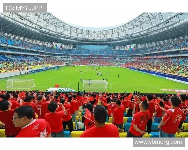 中超精彩对决巴黎圣日耳曼大胜里昂六个进球引发全场热烈欢呼