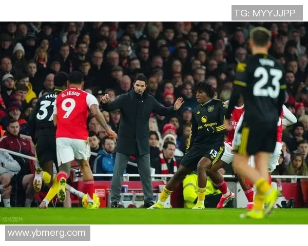 中超精彩对决曼联大胜阿森纳红牌事件引发全场热议